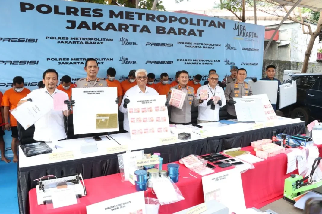 Polisi ringkus 11 orang sindikat produsen dan pengedar uang palsu