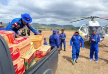 Polri Salurkan Bantuan bagi Korban Gempa NTT lewat Udara