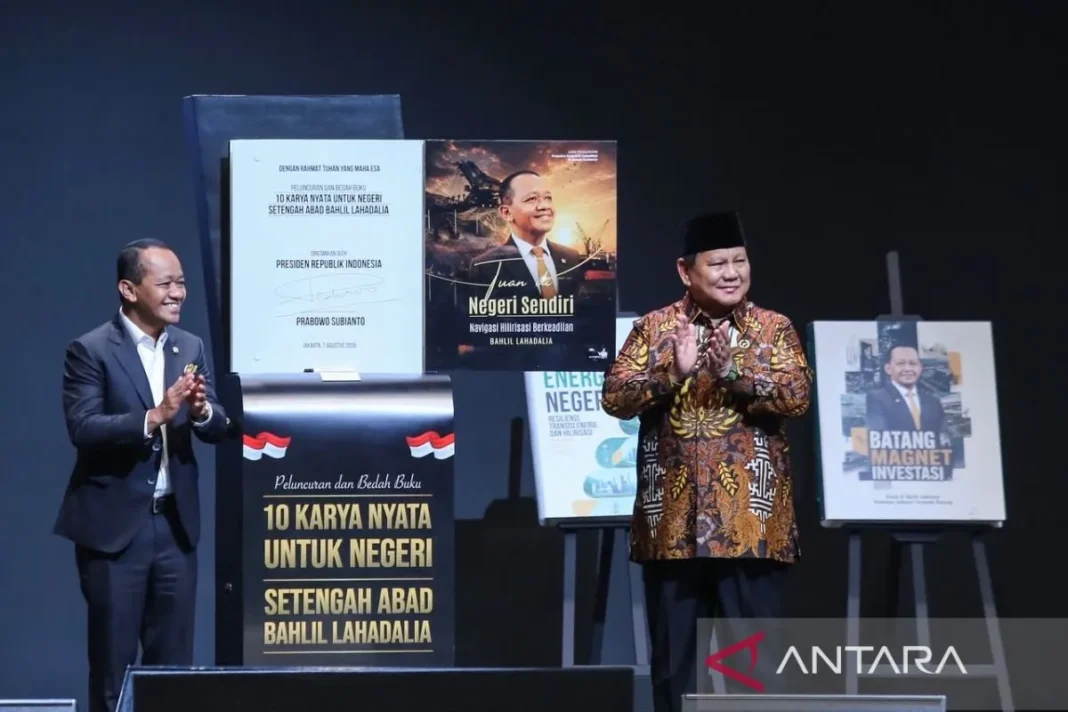 Prabowo resmikan acara peluncuran 10 buku karya Bahlil Lahadalia