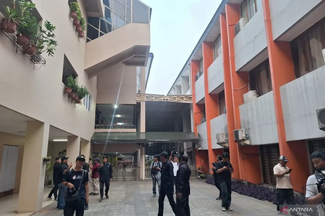 Yayasan sekolah bantah guru terlibat penyimpanan senjata