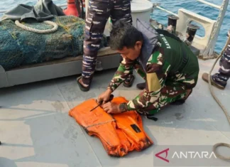 Abu Vulkanik & Cuaca jadi Kendala Pencarian 5 Jurnalis di Selat Sunda