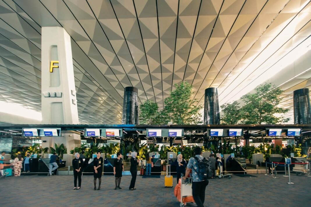 Bandara Soekarno-Hatta Ditutup Sementara Usai Erupsi Gunung Anak Krakatau, Cek Jadwal Penerbangan yang Ditunda