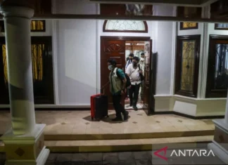 KPK Temukan Petunjuk Aliran Uang saat Geledah Rumah Dirjen ATR/BPN