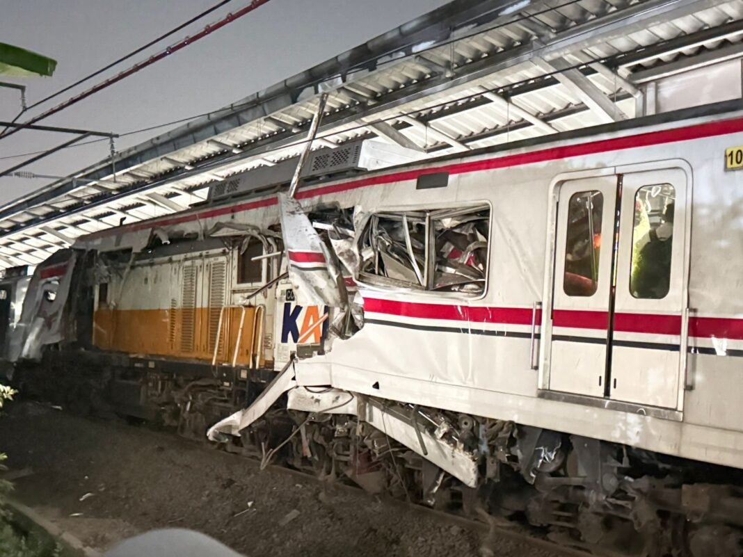 Masinis KA Argo Bromo Jadi Tersangka Tabrakan di Stasiun Bekasi Timur, KAI Siapkan Pendampingan Hukum