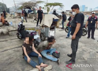 Aparat Tangkap 24 Orang Edarkan Narkoba di Kampung Ambon-Boncos Jakbar
