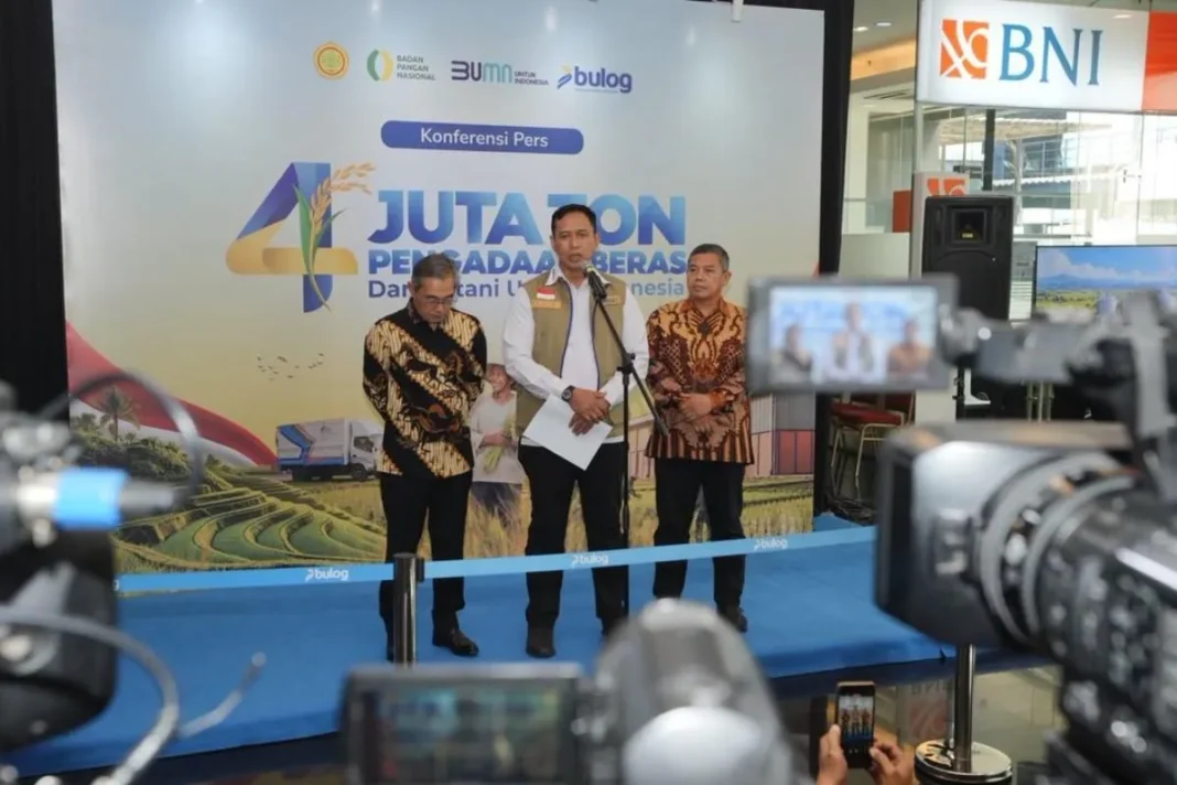 BULOG Cetak Rekor Sepanjang Sejarah, Pengadaan Beras Melampaui 4 Juta Ton