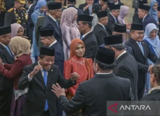 Bahlil Resmi Dilantik jadi Menko Hilirisasi dan Transisi Energi