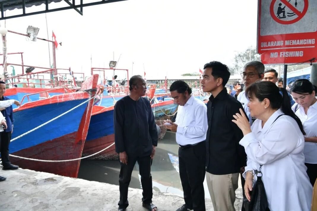 Dikeluhkan nelayan, Wapres tinjau pendangkalan sungai di Cilacap - ANTARA