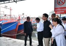 Dikeluhkan Nelayan, Wapres Tinjau Pendangkalan Sungai di Cilacap