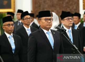 Presiden Prabowo Lantik Dudung Abdurachman sebagai Menko Polkam