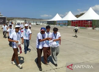Puluhan Siswa SMKN Ramaikan Paddock Tour GP Indonesia 2026